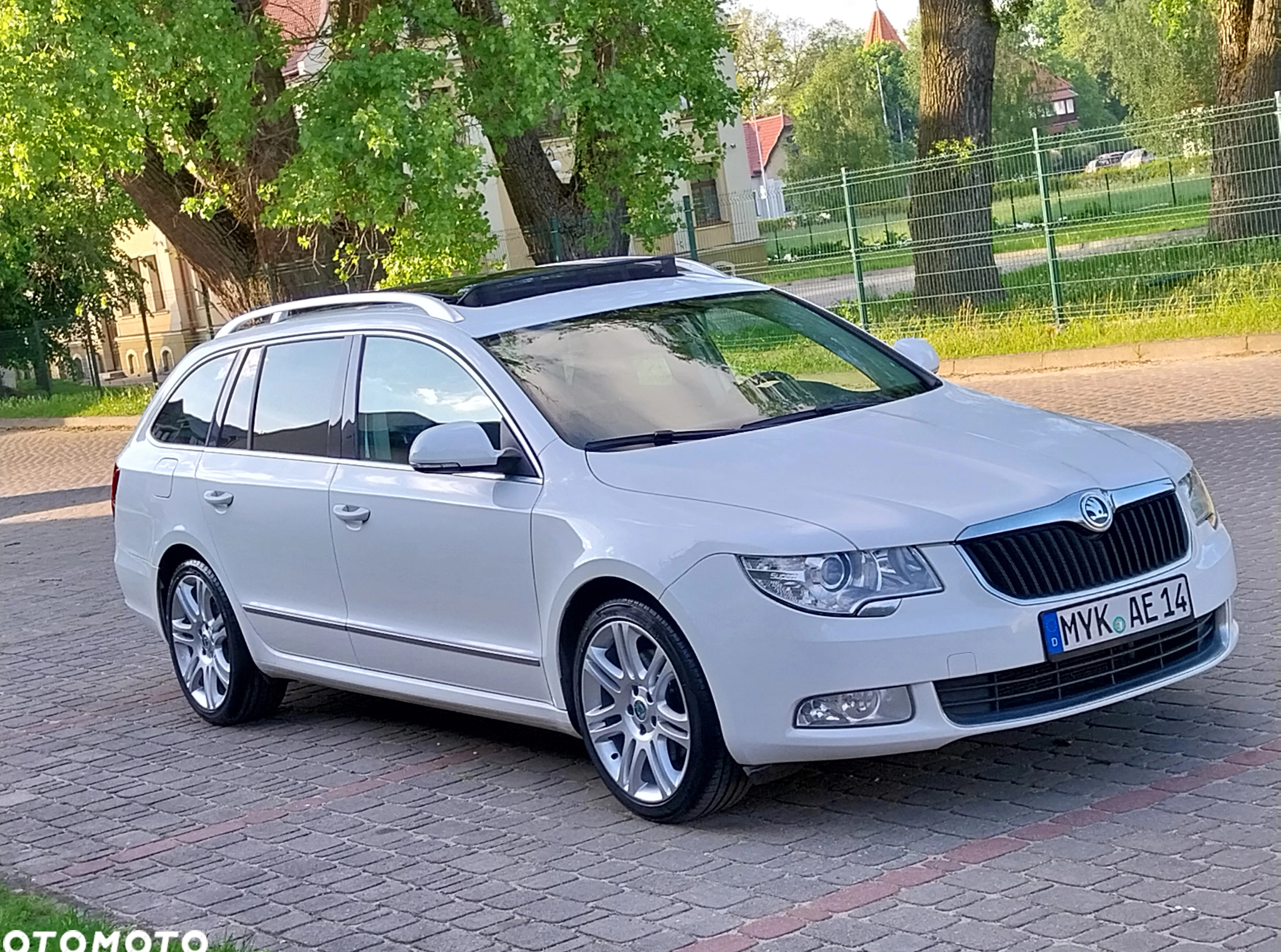 Skoda Superb cena 32700 przebieg: 257431, rok produkcji 2011 z Orneta małe 22